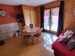 Charmant 2 pièces avec terrasse à La Tania - Animaux admis, Parking, Casier à skis - FR-1-513-97